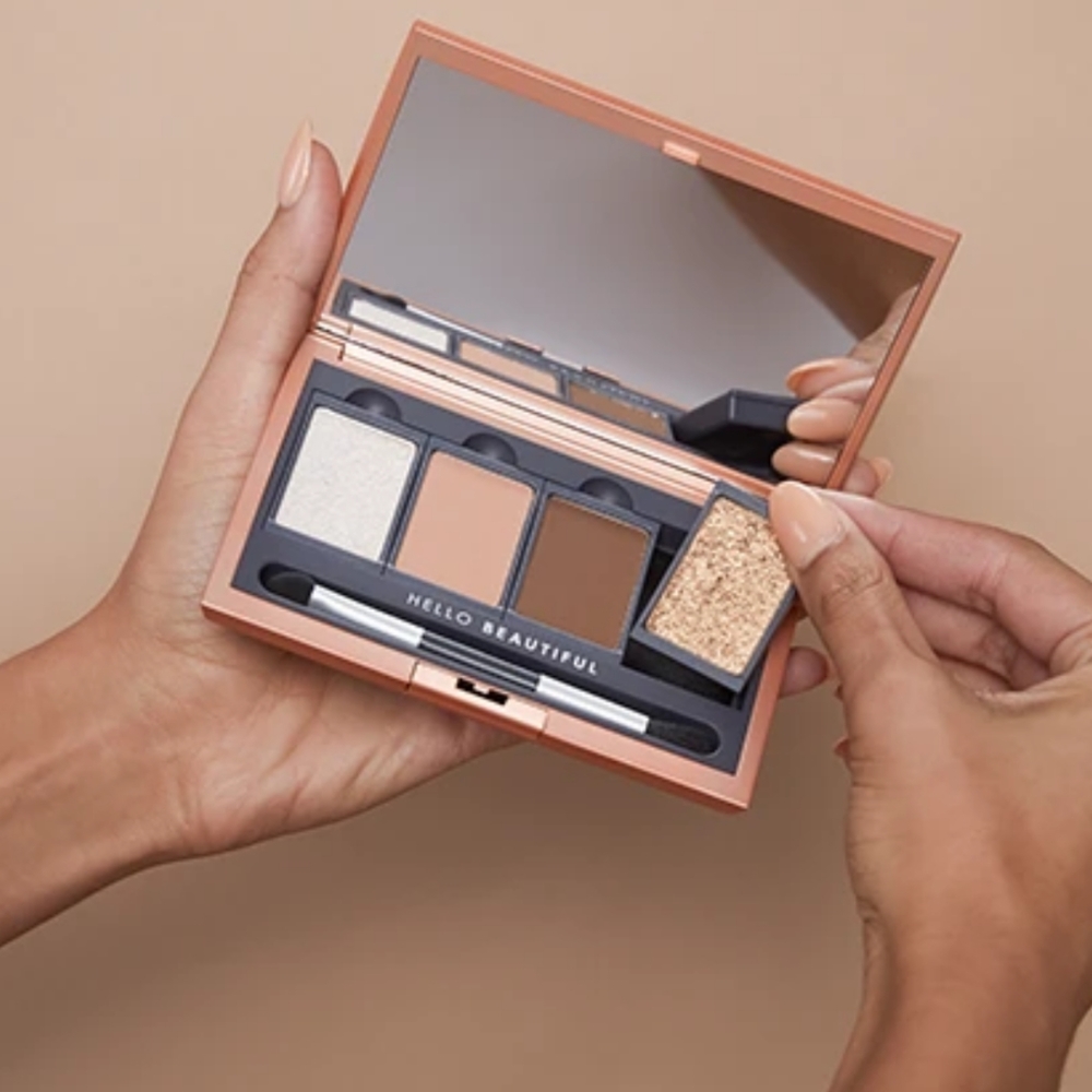 NEW Chella La Vie Neutral Eyeshadow Palette